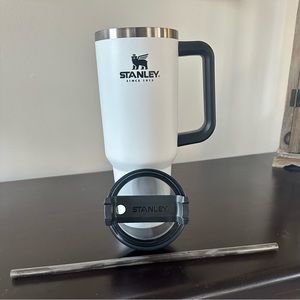 Stanley Quencher Flowstate Tumbler - 40 oz. White